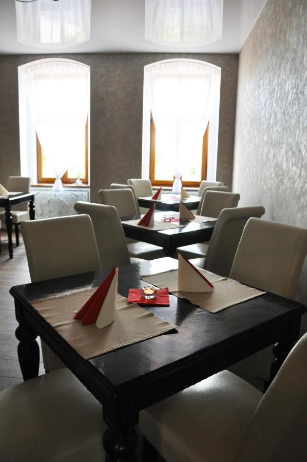 Hotel Mertin Chomutov Eksteriør billede