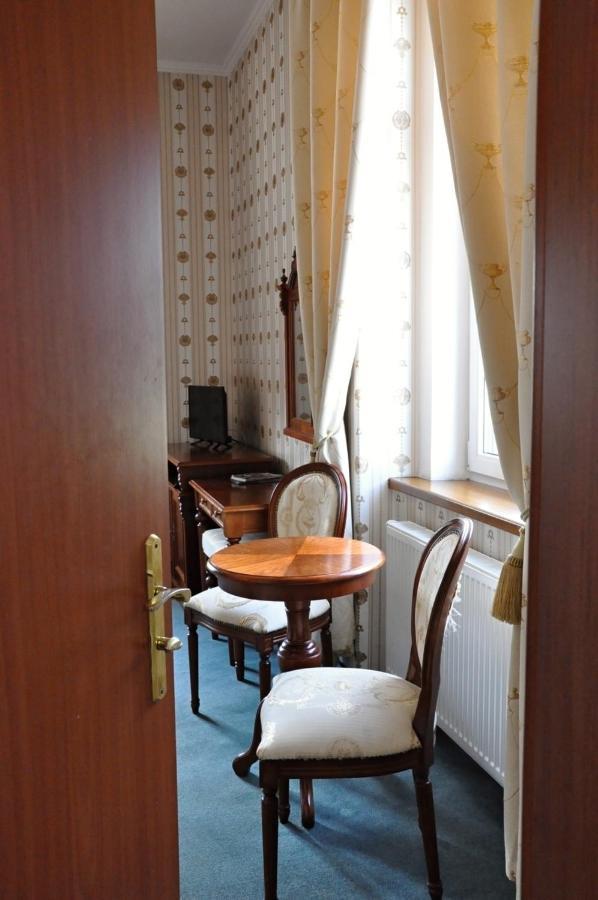 Hotel Mertin Chomutov Eksteriør billede